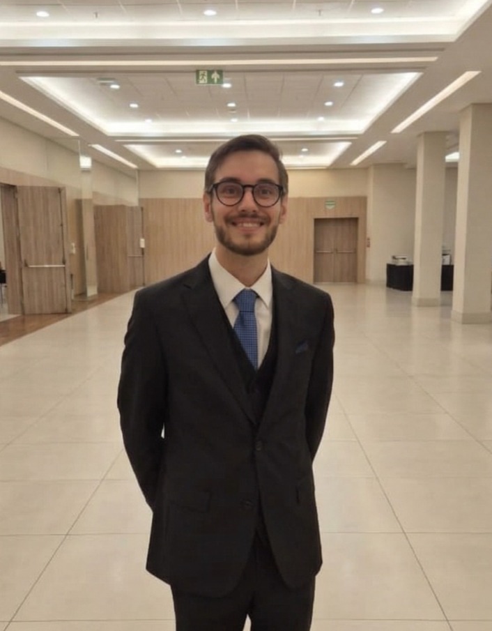 Dr. Rodrigo Garcia